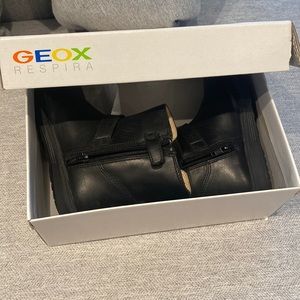 Breathable brand new Geox boots for toddler girl .